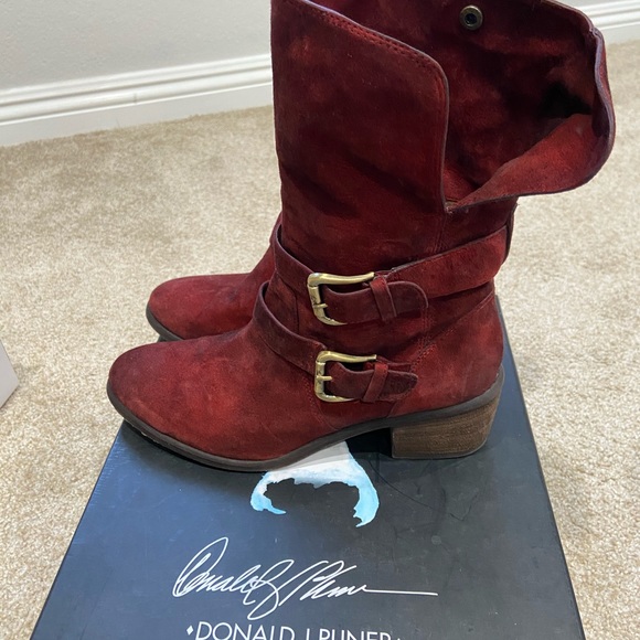 Booties - Picture 4 of 10